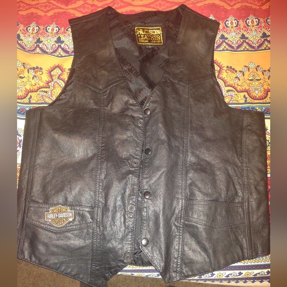 Hudson leather vest with patches sz large like new - Picture 1 of 7